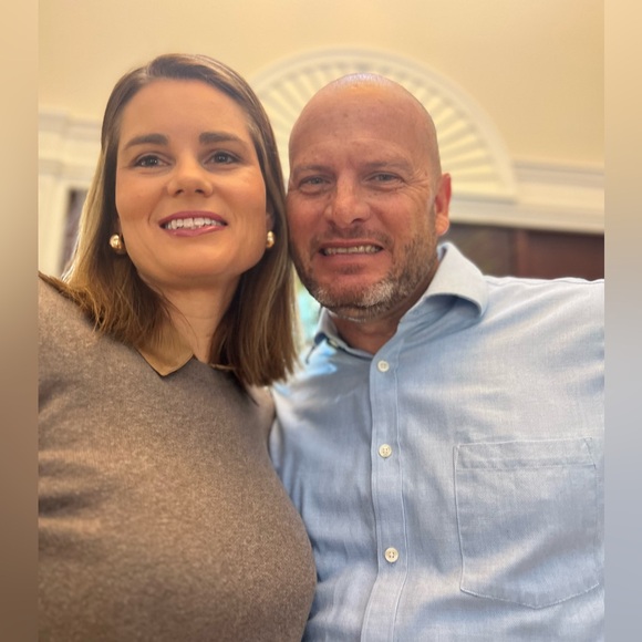 Meet your Posher, Ellie - Picture 3 of 3